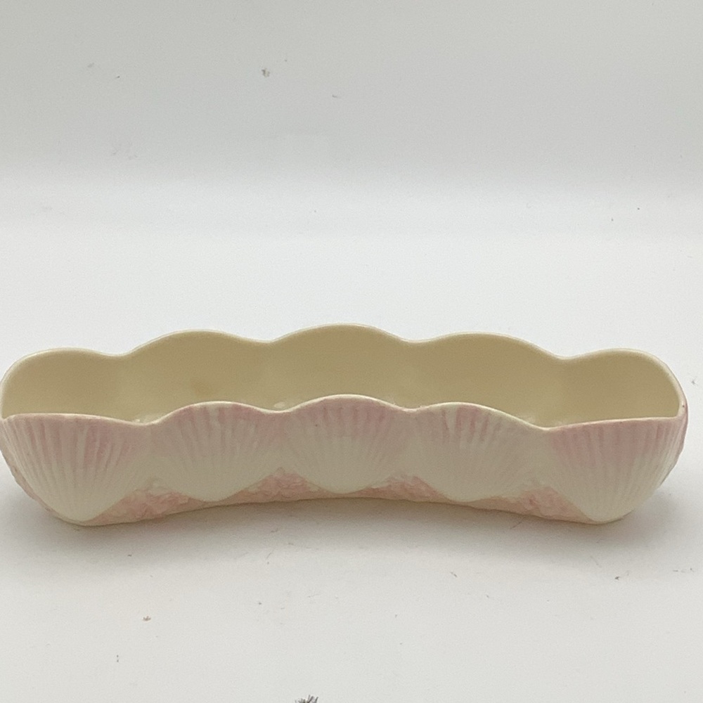 Vintage Belleek Ireland  Celtic Shell Curved Dish